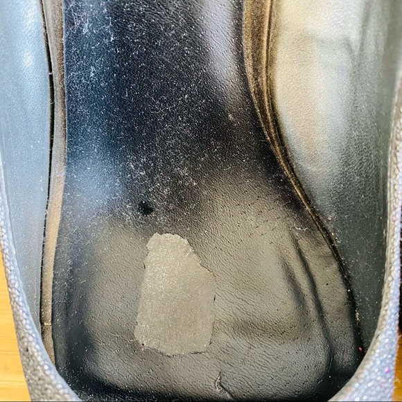 Guess Gray Shimmery Ankle Strap Peep Toe Heels Size 10 - Picture 7 of 7